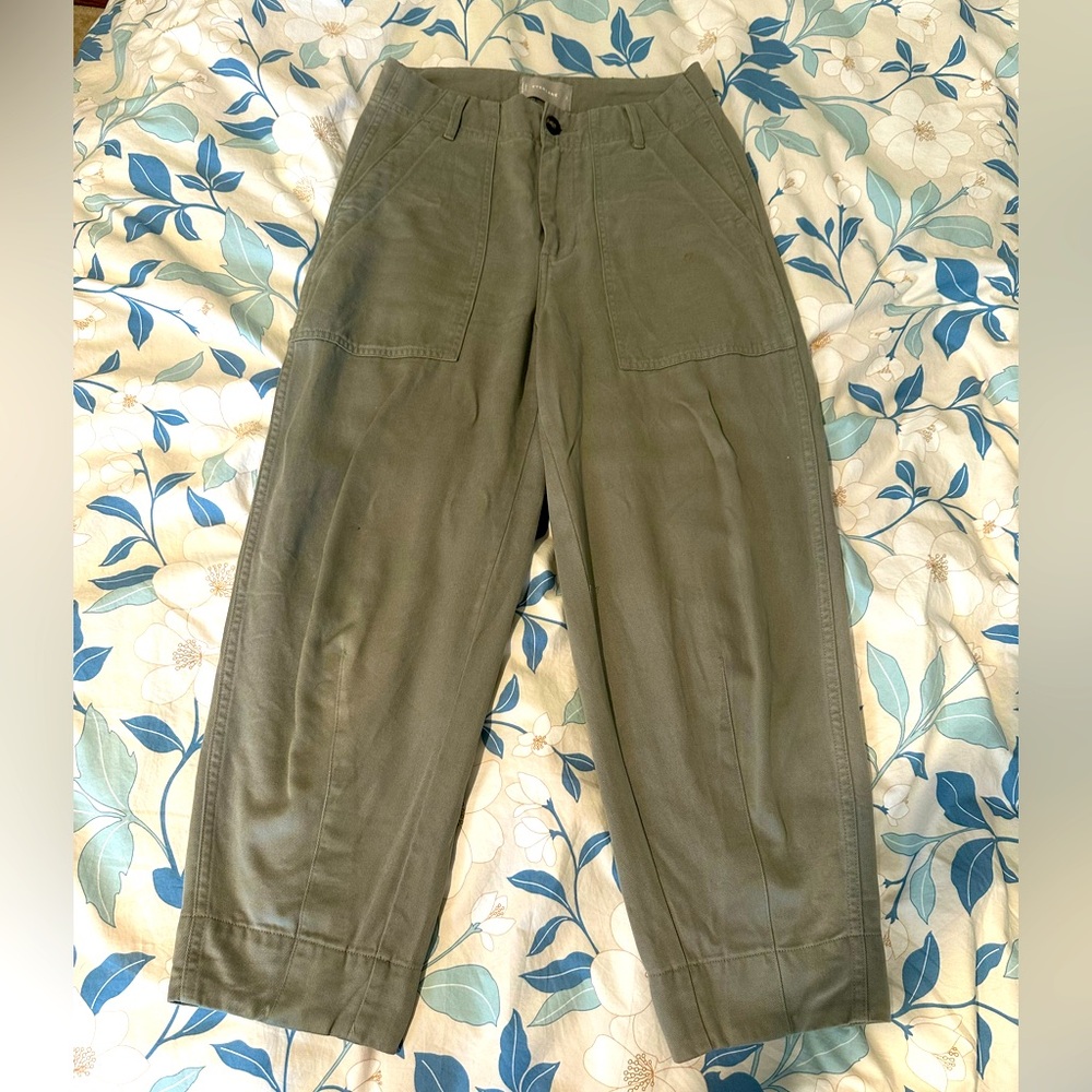 Everlane Olive Green Wide-Leg Cropped Utility Pants size 2
